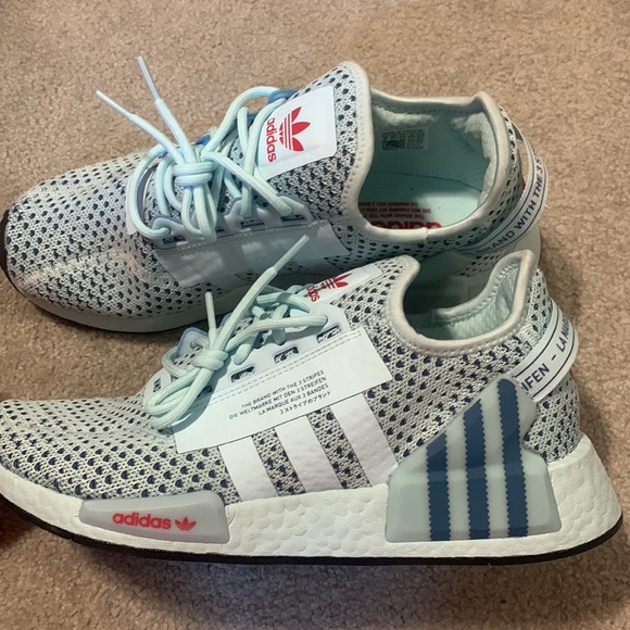 NWOT Adidas Blue NMD’s - Picture 4 of 5